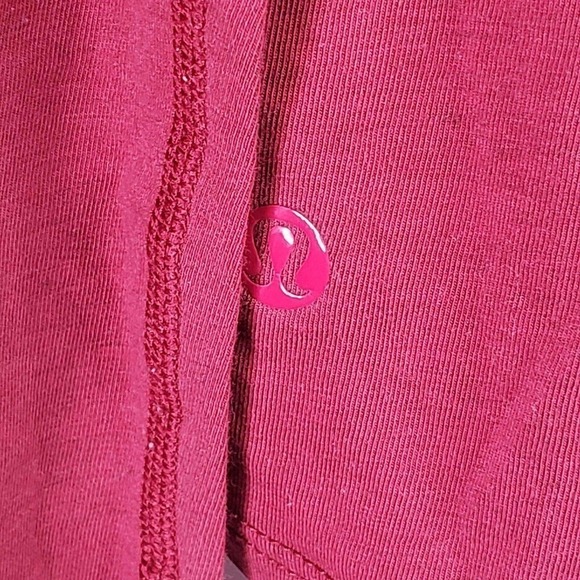 Lululemon Shirt Long Sleeve Top Women's Size 6 Solid Red Scoop Neck - Picture 6 of 9